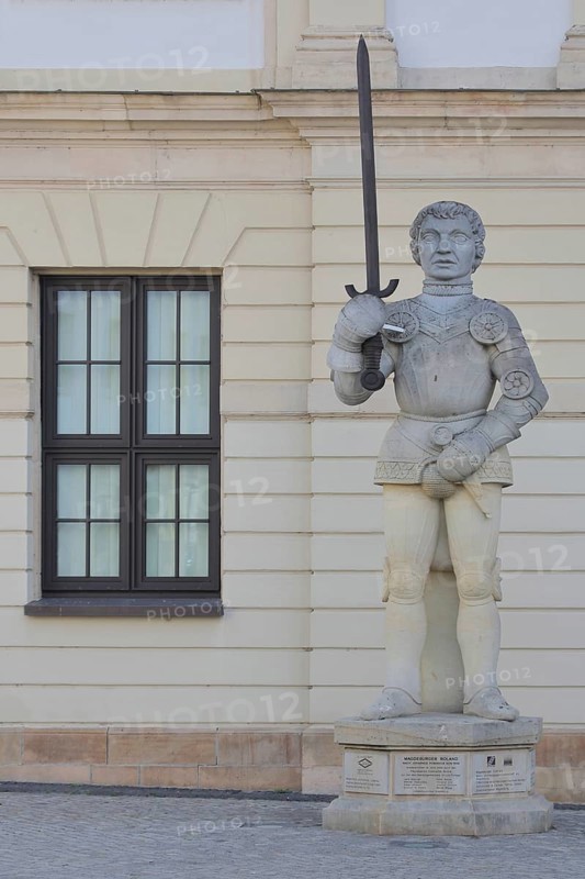 Roland statue with sword, sculpture, window, Old Town Hall, Old Market Square, Magdeburg, Saxony-Anhalt, Germany