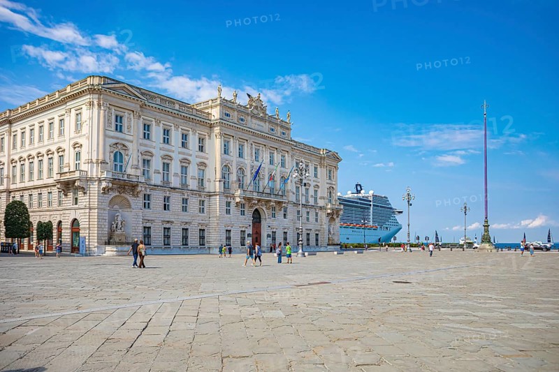 Piazza Unita dItalia in Trieste, Friuli-Venezia Giulia, Italy
