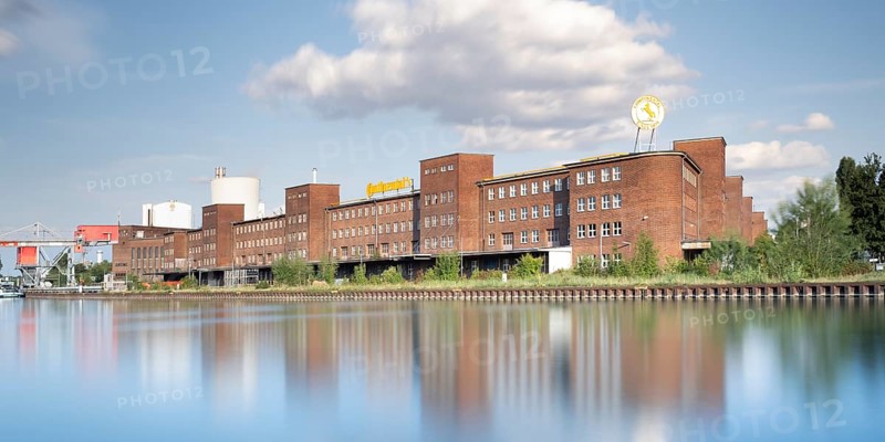 View over the Mittelland Canal to an industrial building, Hanover, Lower Saxony, Germany