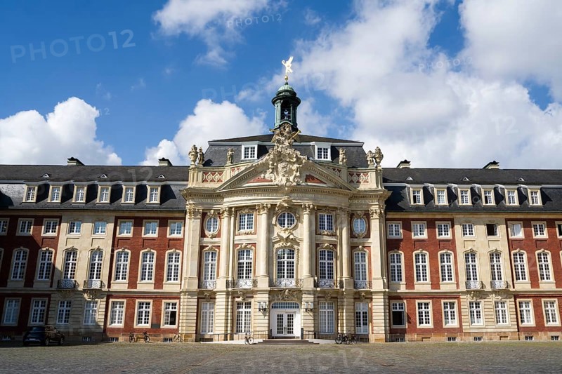 Prince Bishop's Castle, Fürstbischöflichen Schloss, Westphalian Wilhelms University, Münster, North Rhine-Westphalia, Germany