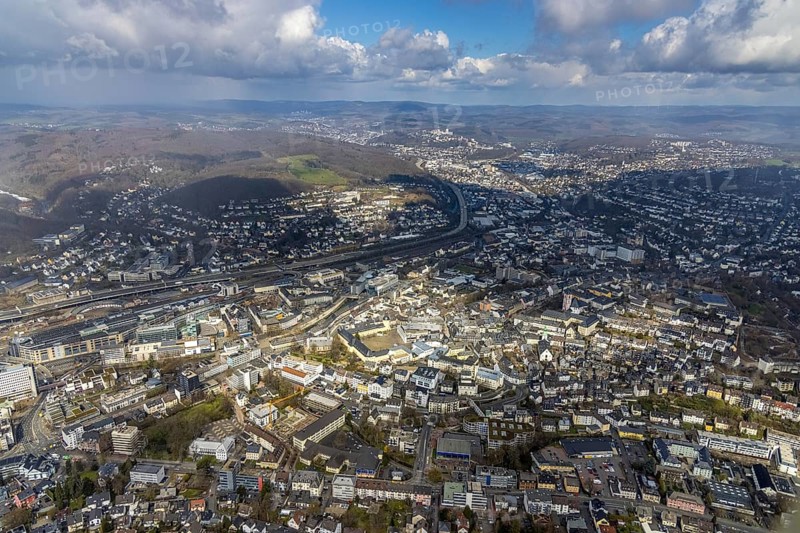 Aerial view, townscape and Lower Castle with the University of Siegen, Campus Lower Castle, Siegen-Kernband, Siegen, Siegerland, North Rhine-Westphalia, Germany, education, educational institution, City, City-Galerie, DE, Europe, city centre, educational institute, aerial view, aerial photography, aerial photography, townscape, Sieg-Carré, townscape, city centre, overview, university, bird's-eye view, birds-eyes view, overview