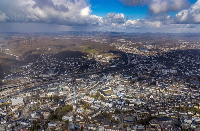 Aerial view, townscape and Lower Castle with the University of Siegen, Campus Lower Castle, Siegen-Kernband, Siegen, Siegerland, North Rhine-Westphalia, Germany, education, educational institution, City, City-Galerie, DE, Europe, city centre, educational institute, aerial view, aerial photography, aerial photography, townscape, Sieg-Carré, townscape, city centre, overview, university, bird's-eye view, birds-eyes view, overview