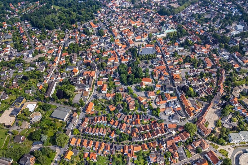 Aerial view, old town, catholic church St. Walburga and pilgrimage basilica Mariä Heimsuchung, Ursulinengymnasium Werl and castle ruins of the former electoral town castle, Werl centre, Soester Börde, North Rhine-Westphalia, Germany, old town view, old town area, old town ring road, place of worship, DE, Europe, religious community, place of worship, holy place, church, parish, denomination, aerial view, aerial photography, aerial photography, religion, religious site, overview, bird's-eye view, Werl, birds-eyes view, historic city centre, overview, red roofs