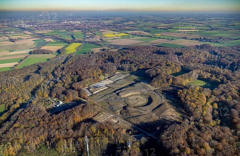 Aerial view, landscape construction construction site and new construction of an observation tower in the Werl city forest at the city limits of Werl and Wickede, Werl, Soester Börde, North Rhine-Westphalia, Germany, construction work, construction area, building site, building plots, construction project, construction site, DE, Europe, landscaping project, aerial photograph, aerial photography, aerial photography, overview, bird's-eye view, former British military camp, overview