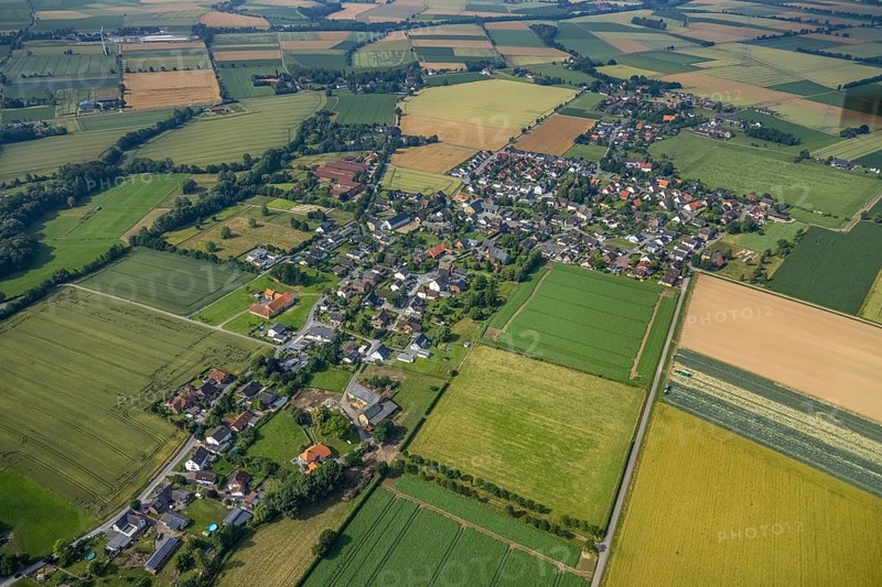 Aerial view, Catholic Church of St. Agatha and local view of Holtum, Werl, Soester Börde, North Rhine-Westphalia, Germany, place of worship, DE, Europe, religious community, place of worship, property tax, holy place, real estate, church, parish, denomination, aerial view, aerial photography, aerial photography, religion, religious site, overview, bird's-eye view, living and life, residential buildings, quality of life, birds-eyes view, overview
