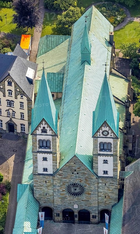 Aerial view, pilgrimage basilica of the Visitation of the Virgin Mary, Werl, Soester Börde, North Rhine-Westphalia, Germany, place of worship, DE, Europe, religious community, place of worship, holy site, church, parish, denomination, aerial view, aerial photography, aerial photography, religion, religious site, overview, bird's-eye view, overview
