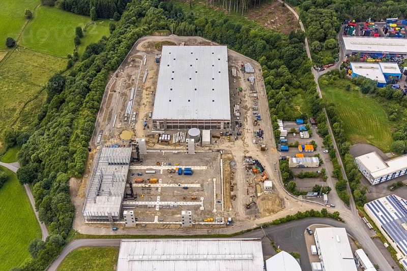 Aerial photo, industrial estate Gerlingen, construction site Eisenstraße, Hillmicke, Wenden, Sauerland, North Rhine-Westphalia, Germany, construction work, construction area, construction site, building plots, construction project, construction site, DE, Europe, commercial enterprises, commercial area, industrial estate, industrial park, commercial site, commercial use, industrial area, industrial building, industrial site, aerial view, aerial photography, aerial photography, photovoltaic, photovoltaic plant, solar, solar plant, solar roof, solar energy, solar energy, overview, bird's-eye view, overview