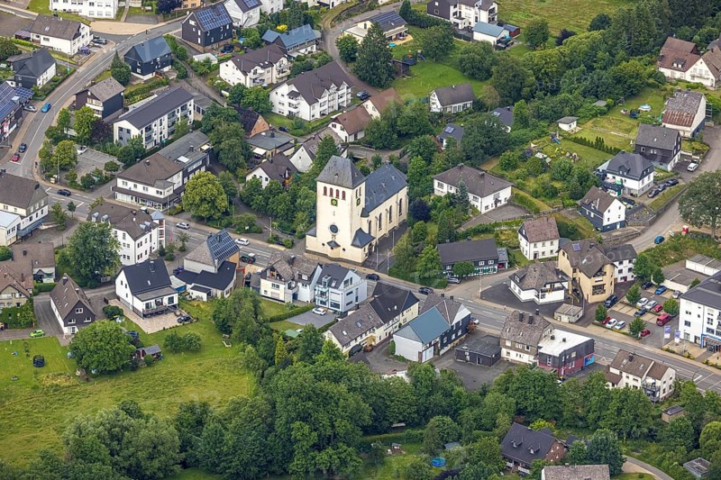 Aerial view, catholic church St. Antonius, Koblenzer Straße, Gerlingen, Wenden, Sauerland, North Rhine-Westphalia, Germany, DE, Europe, aerial view, aerial photography, aerial photography, overview, bird's-eye view, overview