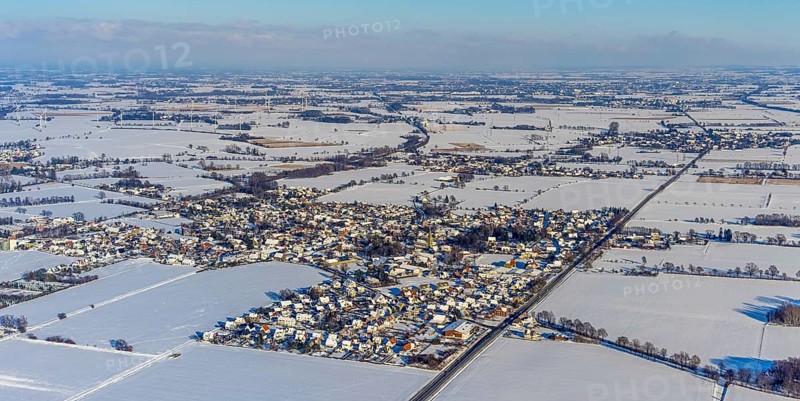 Aerial view, overview Westönnen, Westönner Bundesstraße - formerly Bundesstraße B1 downgraded to country road, winter, snow, Westönnen, Werl, Soester Börde, North Rhine-Westphalia, Germany, Soester, Börde, DE, Europe, birds-eyes, view, aerial view, aerial photography, aerial photography, overview, bird's eye view, Westönner, Bundesstraße