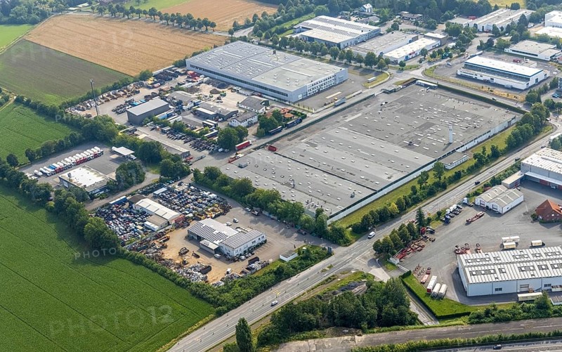 Aerial view, industrial estate Hammer Straße, Brelo Rohstoff Recycling, Kettler Werk Sönnern 1, Gebhardt-Stahl GmbH Werk 3, Budberg, Werl, Soester Börde, North Rhine-Westphalia, Germany, DE, Europe, commercial enterprises, commercial area, commercial park, commercial site, commercial use, industrial area, industrial building, industrial site, aerial view, aerial photography, aerial photography, scrap yard, overview, bird's eye view, birds-eyes view, overview
