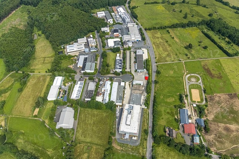Aerial view, commercial area Siegener Straße, Ludger Clemens Landwirtschaftsbetrieb Reiterhof, Hünsborn, Wenden, Sauerland, North Rhine-Westphalia, Germany, DE, Europe, commercial enterprises, commercial area, commercial area, commercial location, commercial use, industrial area, industrial location, agricultural enterprise, aerial photograph, aerial photography, aerial photography, riding centre, riding stable, overview, bird's-eye view, overview