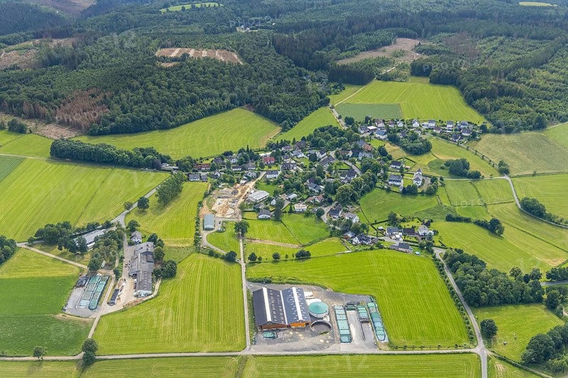 Aerial view, construction site and view of Römershagen, Wenden, Sauerland, North Rhine-Westphalia, Germany, construction work, construction area, construction site, building plots, construction project, construction site, DE, Europe, aerial view, aerial photography, aerial photography, overview, bird's-eye view, overview