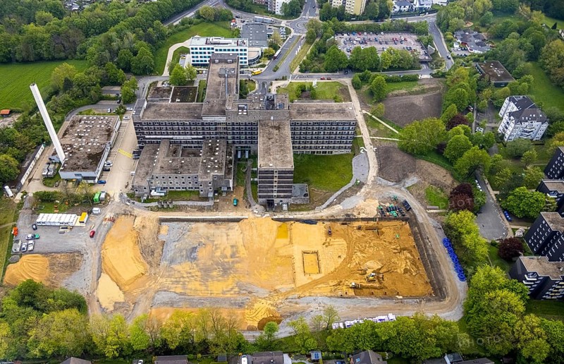 Aerial view, construction site, new clinic building at Helios Klinikum Niederberg, Velbert, Ruhr area, North Rhine-Westphalia, Germany, construction work, construction area, construction site, building plots, construction project, construction site, DE, Europe, aerial view, aerial photography, aerial photography, new building, overview, bird's-eye view, overview