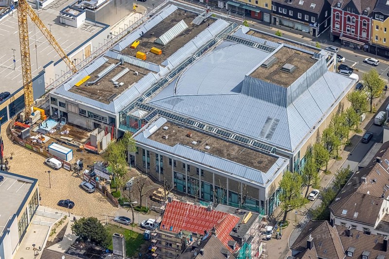 Aerial view, construction site at Forum Niederberg, Kultur- und Veranstaltungsbetrieb Velbert, Velbert, Ruhr area, North Rhine-Westphalia, Germany, construction work, construction area, building plots, construction project, construction site, DE, Europe, congress centre, culture, art, aerial view, aerial photography, aerial photography, overview, events, venue, event location, event centre, bird's-eye view, bird's-eye view, cultural use, overview