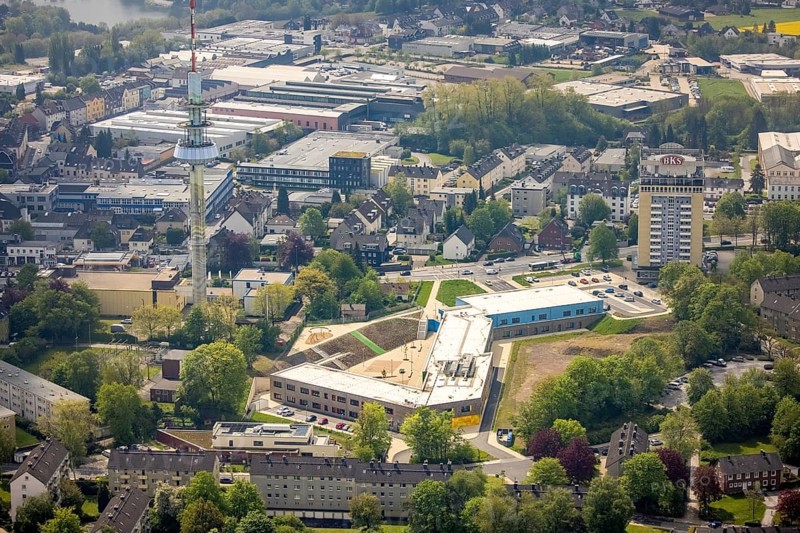 Aerial photo, primary school Kastanienallee, telecommunications tower Velbert, BKS high-rise building, Velbert, Ruhr area, North Rhine-Westphalia, Germany, education, educational institution, DE, Europe, television station, primary school, high-rise building, educational institute, aerial photo, aerial photography, aerial photography, school, tower, overview, bird's-eye view, overview