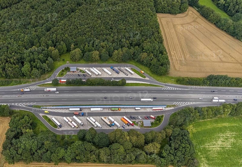 Aerial view, motorway A44 with rest area Grüntal and rest area Buchenhain, Ostbüren, Fröndenberg/Ruhr, Ruhr area, North Rhine-Westphalia, Germany, motorway, motorway rest area, DE, Europe, truck parking, aerial view, aerial photography, aerial photography, rest area, overview, bird's eye view, forest area, birds-eyes view, overview