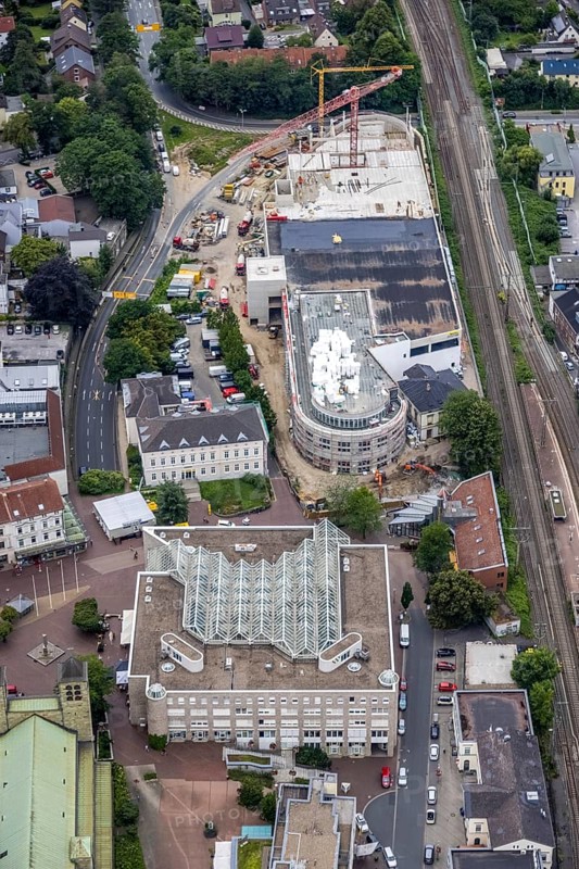 Aerial view, construction site and new building shopping centre, former site Mühle Bremme, town hall, Unna, Ruhr area, North Rhine-Westphalia, Germany, construction work, construction area, construction site, building plots, construction project, construction site, authority, DE, shopping centre, Europe, Kantstraße, aerial view, aerial photography, aerial photography, new building, post office stairs, city administration, overview, bird's-eye view, overview