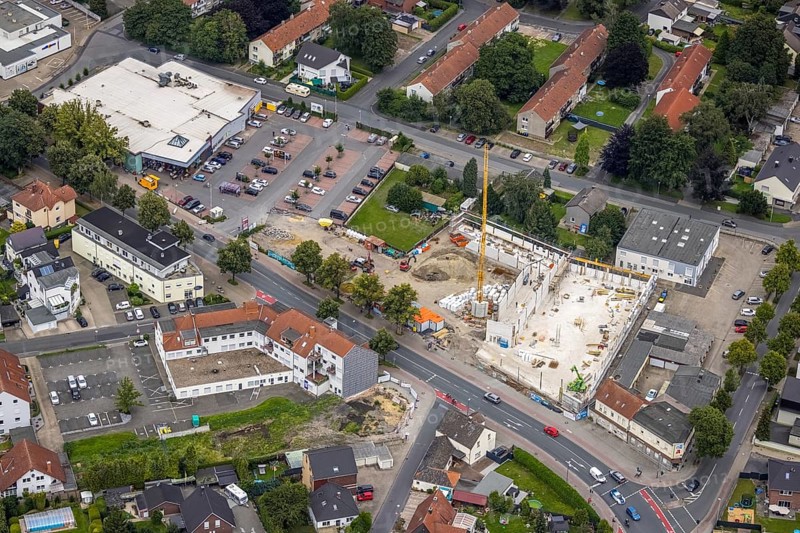 Aerial view, construction site and new building Aldi supermarket Kamener Straße, Rewe supermarket, Königsborn, Unna, Ruhr area, North Rhine-Westphalia, Germany, construction work, building, construction area, building site, building plots, construction project, construction site, DE, shopping markets, shopping square, shopping centre, Europe, aerial view, aerial photography, aerial photography, local supply centre, new building, supermarket, overview, bird's eye view, bird's eye view, overview