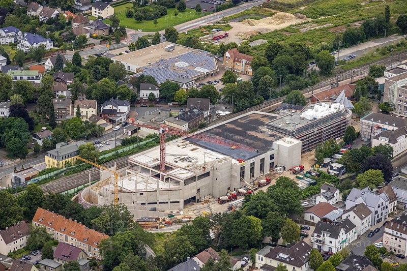 Aerial view, construction site and new building shopping centre, formerly Mühle Bremme site, Unna, Ruhr area, North Rhine-Westphalia, Germany, construction work, construction area, construction site, building plots, construction measure, construction project, construction site, DE, shopping centre, Europe, Kantstraße, aerial view, aerial photography, aerial photography, new building, postal stairs, overview, bird's eye view, overview