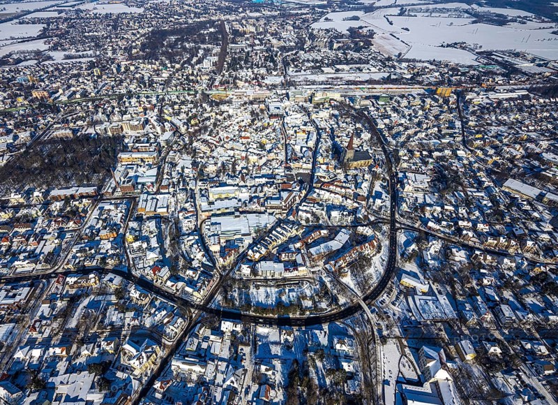 Aerial view, city centre, city, old town, Wallring, Unna, Ruhr area, North Rhine-Westphalia, Germany, DE, Europe, Protestant town church, property tax, real estate, aerial view, aerial photography, aerial photography, snow, overview, bird's-eye view, Wall streets, winter, onset of winter, winter landscape, living and life, residential area, residential buildings, quality of life, bird's-eye view, overview