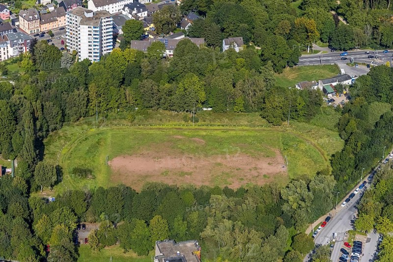 Aerial view, sports field Rote Berge am Alten Schacht in the district Lindenberg in Schwelm, Ruhr area, North Rhine-Westphalia, Germany, DE, Europe, football field, aerial view, aerial photography, aerial photography, Schwelm, sports facilities, sports field, sports facility, overview, bird's-eye view, overview