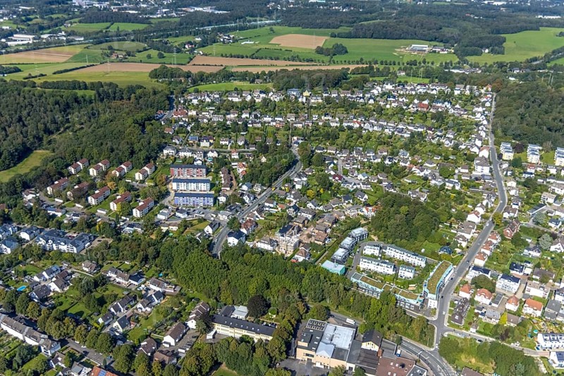 Aerial view, local view and residential area Loh at the Hattinger Straße as well as renovation of apartment buildings at the Hegelstraße with solar roof in the district Loh in Schwelm, Ruhr area, North Rhine-Westphalia, Germany, DE, Europe, property tax, real estate, aerial view, aerial photography, aerial photography, Schwelm, overview, bird's eye view, housing estate, living and living, residential area, residential buildings, quality of living, residential neighbourhood, housing estate, birds-eyes view, overview