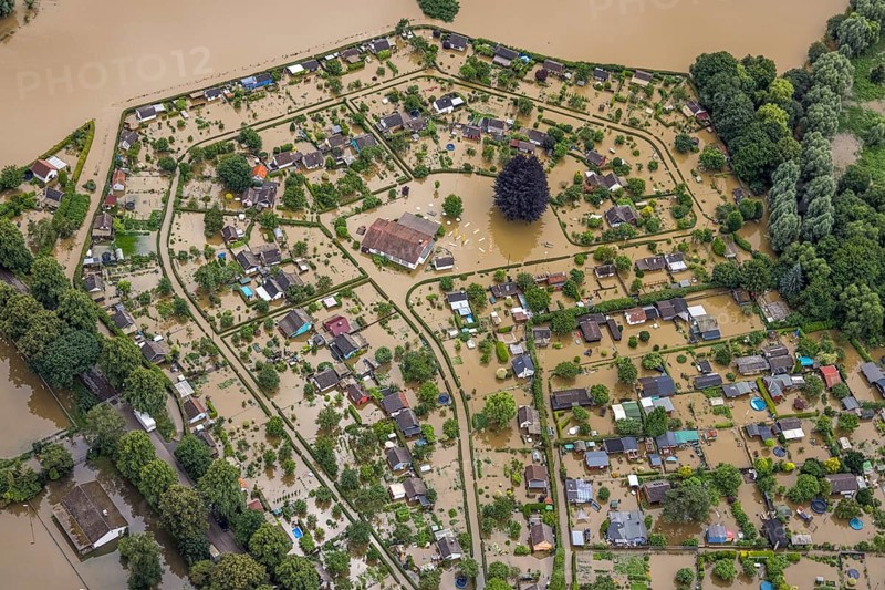 Aerial photo, Ruhr flood, flooded campsite Amsel restaurant on the Ruhr Valley cycle path in Schwerte, Schwerte, Ruhr area, North Rhine-Westphalia, Germany, DE, Europe, birds-eyes view, aerial photo, aerial photography, aerial photography, overview, bird's eye view