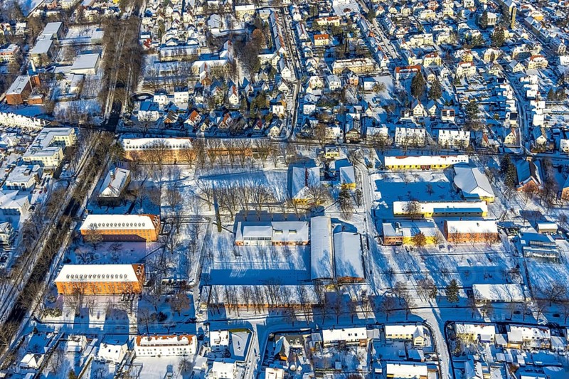 Aerial photo, South Westphalia University of Applied Sciences, Snow Pauli, Soest, Soester Börde, North Rhine-Westphalia, Germany, Soester, Börde, DE, Europe, birds-eyes, view, aerial photography, aerial photography, overview, overview, bird's eye view, winter, winter weather, snow, winter onset, cold, student, college, bachelor, master, study, university, education, research