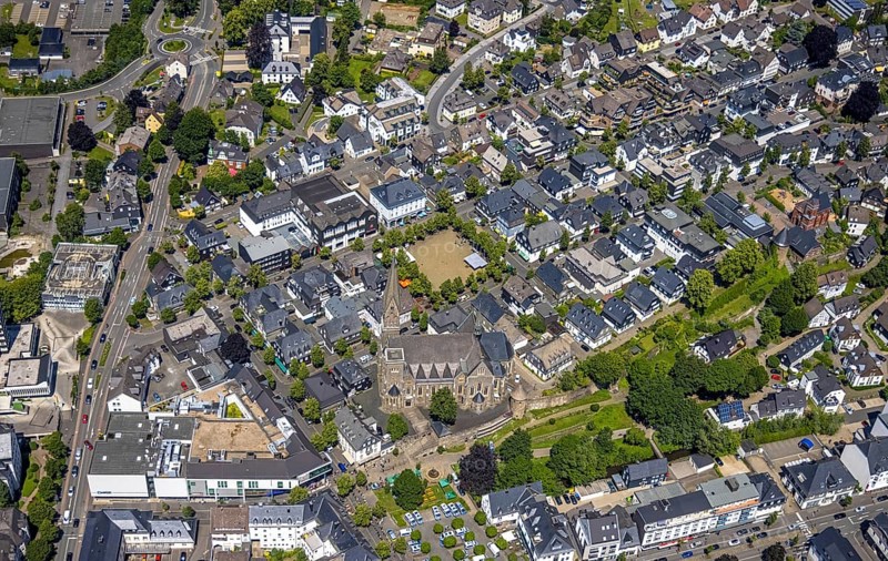 Aerial view, St. Martinus Church, town wall with angel tower, market square and town centre, Olpe town, Olpe, Sauerland, North Rhine-Westphalia, Germany, place of worship, DE, Europe, religious community, place of worship, holy site, church, parish, denomination, aerial view, aerial photography, aerial photography, market, market square, parish church, religion, religious site, tower, overview, bird's-eye view, birds-eyes view, overview