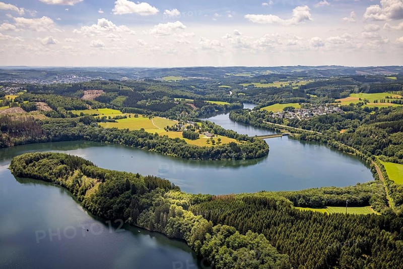 Aerial view, Biggesee, Stade headland, local view Eichhagen, Olpe, Sauerland, North Rhine-Westphalia, Germany, Biggetalsperre, DE, Europe, Hof Stade, hilly landscape, aerial view, aerial photography, aerial photography, nature park Ebbegebirge, lake, reservoir, dam, overview, bird's eye view, birds-eyes view, overview