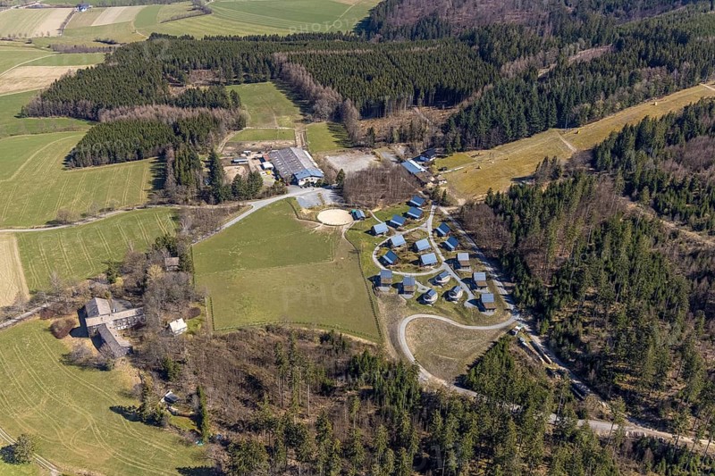 Aerial view, mountain village LiebesGrün and youth hostel, Schmallenberg, Sauerland, North Rhine-Westphalia, Germany, mountain chalets, mountain huts, DE, Europe, hostel, Lenninghof, aerial view, aerial photography, aerial photography, Rai training centre Sauerland, riding school, overview, holiday area, bird's eye view, birds-eyes view, overview, overnight stay