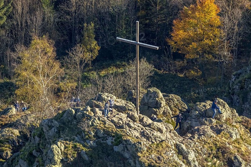 Aerial view, autumn forest and Bruchhauser Steine with summit cross in the district Bruchhausen in Olsberg, Sauerland, North Rhine-Westphalia, Germany, DE, Europe, geotope with rock formations, landscape conservation area, aerial view, aerial photography, aerial photography, nature reserve, Olsberg, overview, bird's eye view, birds-eyes view, overview