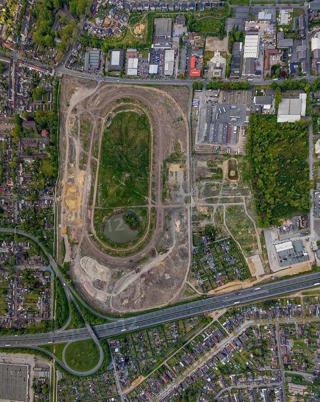 Aerial view of the former trotting track in the Hillerheide district, ISEK project Wohnen am Wasser, district development concept (ISEK) Hillerheide, Hillerheide, Recklinghausen, Ruhr area, North Rhine-Westphalia, Germany, DE, Europe, aerial view, birds-eyes view, aerial photograph, aerial photography, aerial photography, overview, bird's eye view