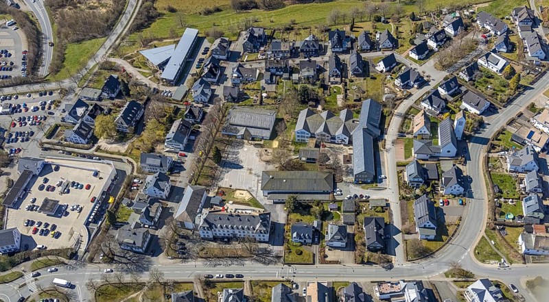 Aerial view, Valentin-Schule and catholic primary school, evang. ChristusKirche, Schmallenberg, Sauerland, North Rhine-Westphalia, Germany, place of worship, education, educational institution, DE, Europe, religious community, place of worship, primary school, property tax, holy place, real estate, church, parish, denomination, educational institute, aerial photograph, aerial photography, aerial photography, religion, religious site, school, overview, bird's eye view, residential area, living and life, residential area, residential buildings, quality of life, residential neighbourhood, housing estate, bird's eye view, overview