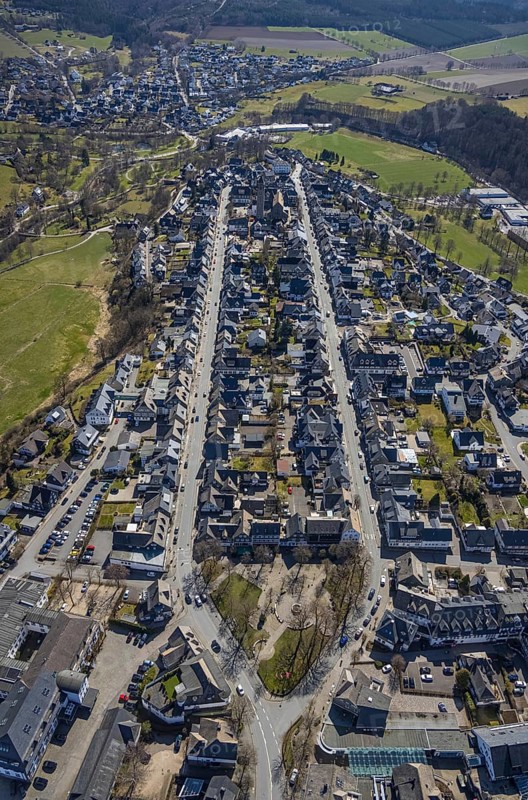Aerial view, housing estate Weststraße and Oststraße Parallele, St.-Alexander-Kirche, Schützenplatz, Schmallenberg, Sauerland, North Rhine-Westphalia, Germany, place of worship, DE, Europe, religious community, place of worship, property tax, holy place, real estate, church, parish, denomination, aerial photograph, aerial photography, aerial photography, parallel streets, religion, religious site, overview, bird's-eye view, residential area, living and life, residential area, residential buildings, quality of life, residential neighbourhood, housing estate, birds-eyes view, overview