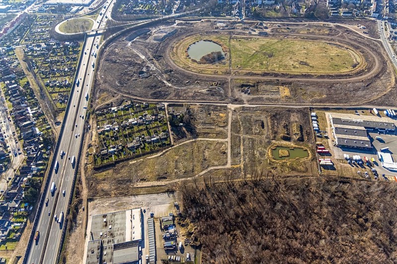 Aerial view, Former racecourse becomes a residential neighbourhood, Project Living by the lake at the trotting track, Hillerheide, Recklinghausen, Ruhr area, North Rhine-Westphalia, Germany, DE, Europe, birds-eyes view, aerial photography, aerial photography, overview, bird's eye view