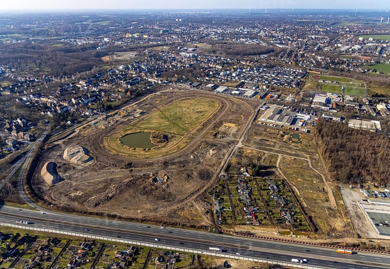Aerial view, Former racecourse becomes a residential neighbourhood, Project Living by the lake at the trotting track, Hillerheide, Recklinghausen, Ruhr area, North Rhine-Westphalia, Germany, DE, Europe, birds-eyes view, aerial photography, aerial photography, overview, bird's eye view