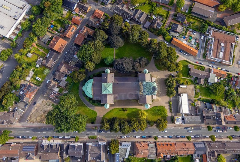 Aerial view, St. Anthony's Basilica Catholic Church in Rheine City in Rheine, Münsterland, North Rhine-Westphalia, Germany, place of worship, DE, Europe, religious community, place of worship, holy place, church, parish, denomination, aerial photograph, aerial photography, aerial photography, religion, religious site, Rheine, overview, bird's-eye view, birds-eyes view, neo-Romanesque church building, overview