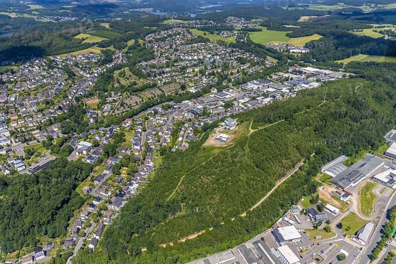 Aerial view, industrial estate Westfälische Straße, municipal cemetery, Olpe town, Olpe, Sauerland, North Rhine-Westphalia, Germany, burial site, DE, Europe, cemetery, memorial, Gottesacker, burial ground, aerial photograph, aerial photography, aerial photography, resting place, overview, bird's-eye view, overview