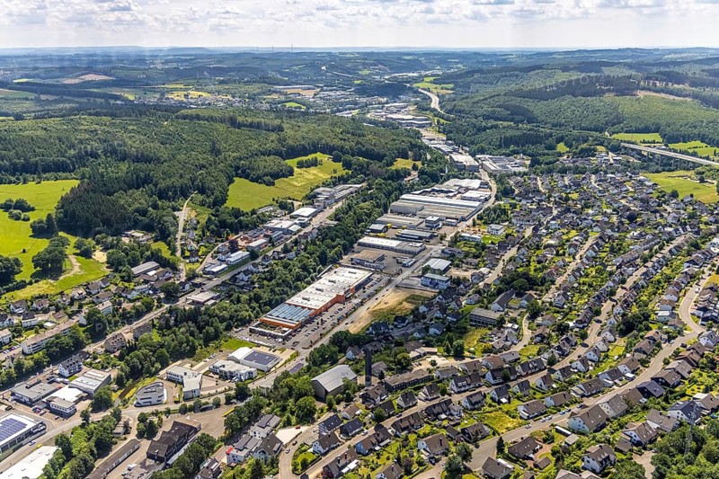 Aerial view, commercial area In der Trift, Koblenzer Straße, Dahl, Olpe, Sauerland, North Rhine-Westphalia, Germany, DE, Europe, commercial enterprises, commercial area, commercial site, commercial use, industrial area, industrial site, aerial photograph, aerial photography, aerial photography, overview, bird's-eye view, bird's-eye view, overview