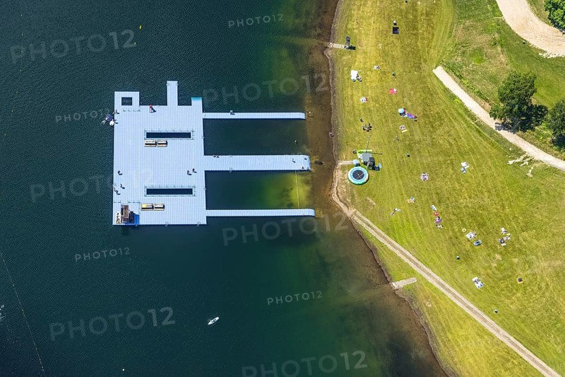 Aerial view, Biggesee, Camping Biggesee - Vier Jahreszeiten, bathers, Sondern, Olpe, Sauerland, North Rhine-Westphalia, Germany, bathing platform, bathing fun, Biggetalsperre, DE, Europe, aerial view, aerial photography, aerial photography, pontoon, lake, reservoir, dam, overview, bird's-eye view, overview