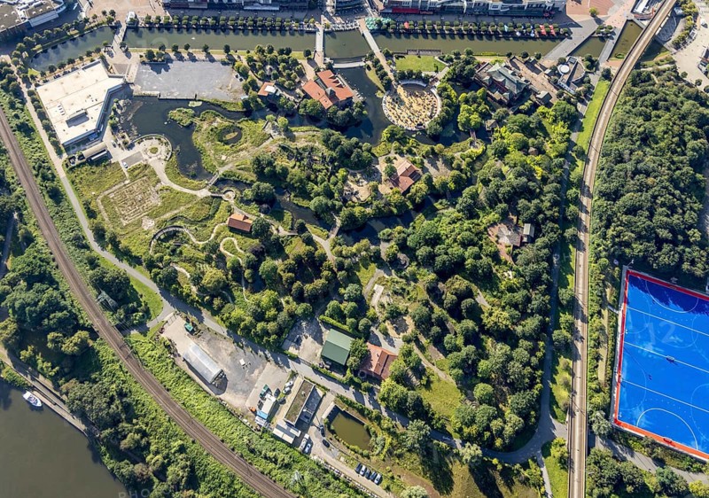 Aerial view, CentrO.Park with Centro Beach area with Beach Club in Centro Oberhausen in Borbeck, Oberhausen, Ruhr area, North Rhine-Westphalia, Germany, adventure park, Centropark, DE, Europe, aerial view, aerial photography, aerial photography, overview, bird's-eye view, overview