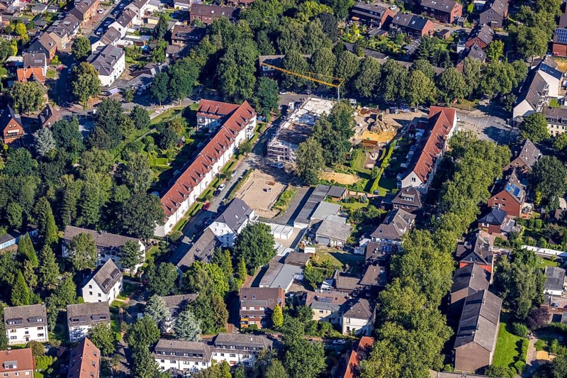 Aerial view, construction site and new building project Auf Der paddock in Dülmener Straße in the district Osterfeld in Oberhausen, Ruhr area, North Rhine-Westphalia, Germany, DE, Europe, property tax, real estate, aerial view, aerial photography, aerial photography, Oberhausen, overview, bird's-eye view, housing estate, living and living, residential area, residential buildings, quality of living, residential neighbourhood, housing estate, birds-eyes view, overview