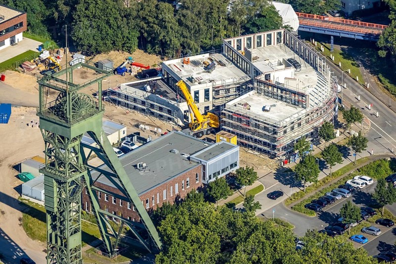 Aerial view, winding tower and Steigerhaus as well as construction site and new building at Vestische Straße corner Zum Steigerhaus at OLGA Park in Osterfeld, Oberhausen, Ruhr area, North Rhine-Westphalia, Germany, construction work, construction area, building site, building plots, construction project, construction site, DE, Europe, aerial view, aerial photography, aerial photography, new building, overview, bird's-eye view, bird's-eye view, overview
