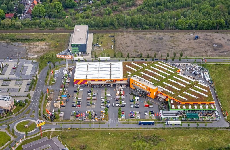 Aerial view, Centro Oberhausen, Hornbach Baumarkt, Poco Einrichtungsmarkt, Borbeck, Oberhausen, Ruhr area, North Rhine-Westphalia, Germany, DE, shopping centre, shopping mall, Europe, leisure centre, aerial view, aerial photography, aerial photography, Neue Mitte, shopping centre, overview, bird's-eye view, overview