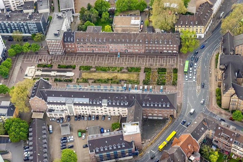 Aerial view, Friedensplatz Oberhausen, police station Alt-Oberhausen, city centre, Oberhausen, Ruhr area, North Rhine-Westphalia, Germany, DE, Europe, aerial view, aerial photography, aerial photography, law enforcement officer, police, police station, police station, state authority, state power, overview, bird's eye view, birds-eyes view, overview