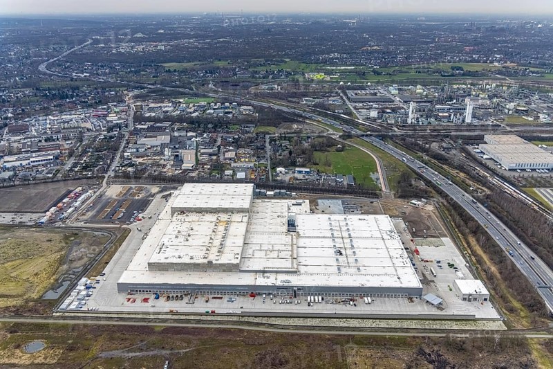 Aerial photo, Edeka central warehouse Oberhausen, Schwarze Heide, Oberhausen, Ruhr area, North Rhine-Westphalia, Germany, DE, Europe, freight transport, logistics, logistics service, logistics service provider, logistics centre, aerial photo, aerial photography, aerial photography, overview, bird's-eye view, Waldteichstraße, birds-eyes view, overview