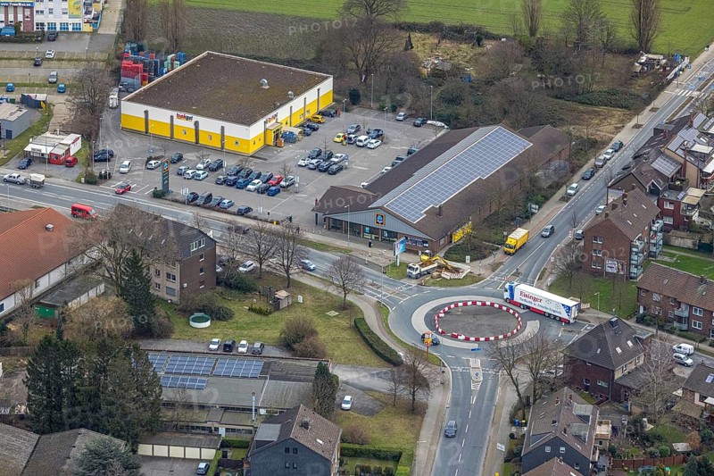 Aerial view, roundabout, Von-Trotha-Straße, Weierstraße, Schwarze Heide, Oberhausen, Ruhr area, North Rhine-Westphalia, Germany, Aldi supermarket, DE, Europe, roundabout, aerial view, aerial photography, aerial photography, road traffic, overview, bird's-eye view, overview