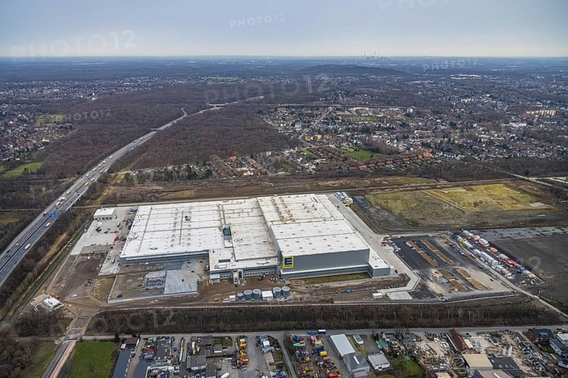 Aerial photo, Edeka central warehouse Oberhausen, Schwarze Heide, Oberhausen, Ruhr area, North Rhine-Westphalia, Germany, DE, Europe, freight transport, logistics, logistics service, logistics service provider, logistics centre, aerial photo, aerial photography, aerial photography, overview, bird's-eye view, Waldteichstraße, birds-eyes view, overview