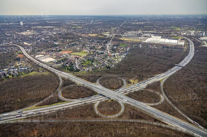 Aerial view, motorway junction Oberhausen, A2 and A3, Alsfeld, Oberhausen, Ruhr area, North Rhine-Westphalia, Germany, motorway A2, motorway A3, motorway junction, DE, Europe, aerial view, aerial photography, aerial photography, road traffic, overview, bird's-eye view, overview